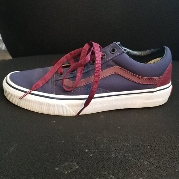 Van's Shoes - Picture 1 of 2